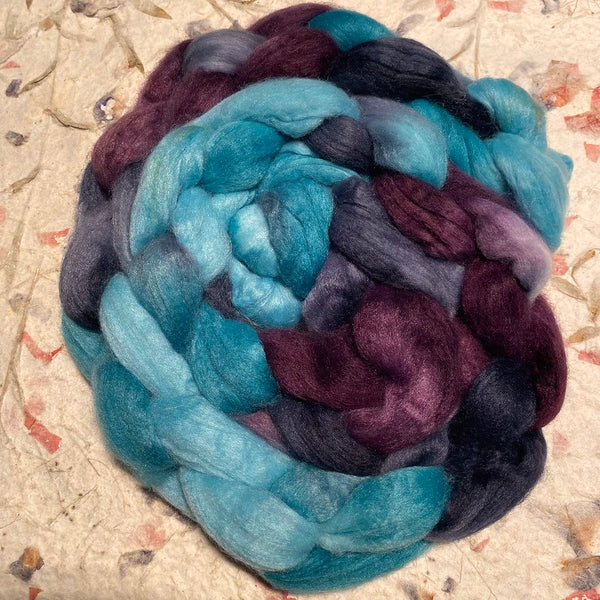 IxCHeL Fibre & Yarns Cashmere Fling Tops colourway Cosmic Wave