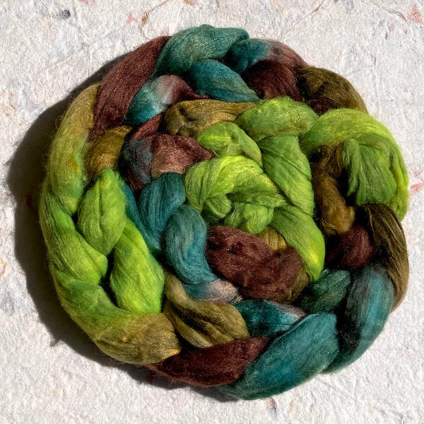 IxCHeL Fibre & Yarns Cashmere Fling Tops colourway Green Fairy