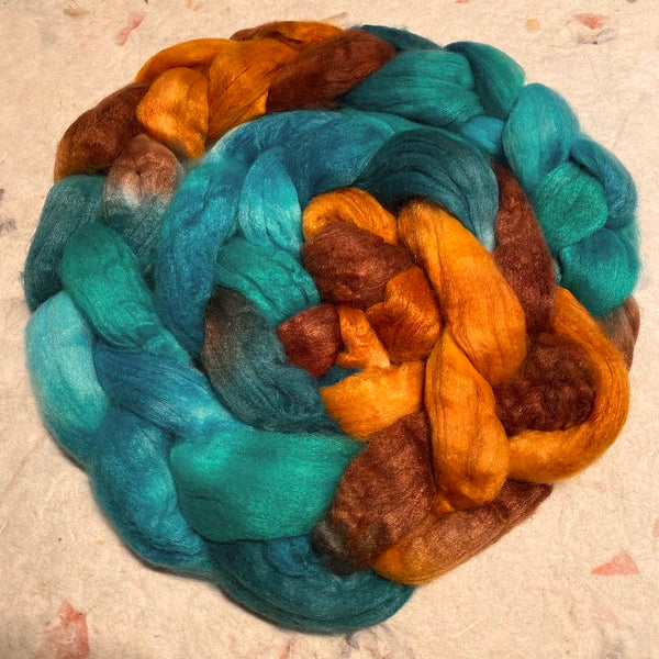 IxCHeL Fibre & Yarns Cashmere Fling Tops colourway Kingfisher