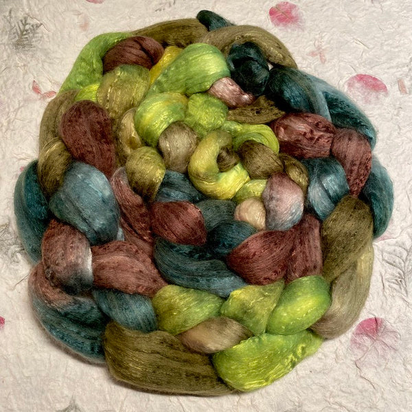 IxCHeL Fibre & Yarns Cashmerino Silk Top colourway Green Fairy