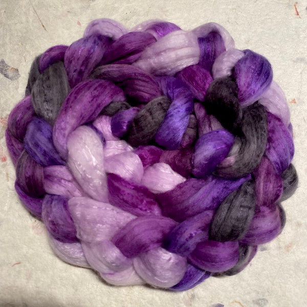 IxCHeL Fibre & Yarns Cashmerino Silk Top colourway Hocus Pocus