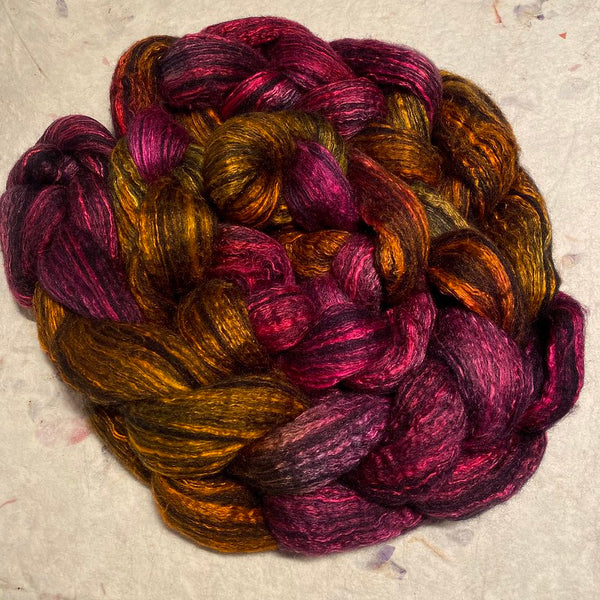 IxCHeL Fibre & Yarns Gothic Tops colourway Eurovision Goth
