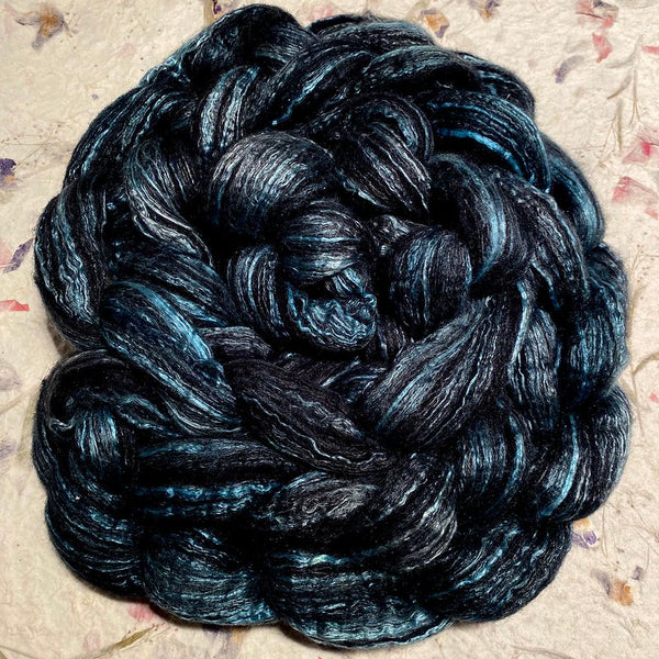 IxCHeL Fibre & Yarns Gothic Tops colourway Woad