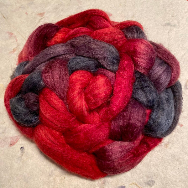 IxCHeL Fibre & Yarns Guanaco Blend Tops colourway Dark Secrets