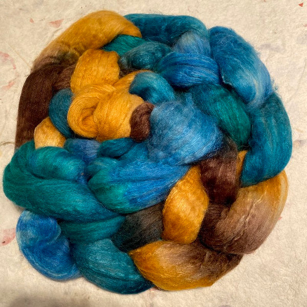 IxCHeL Fibre & Yarns Guanaco Blend Tops colourway Kingfisher