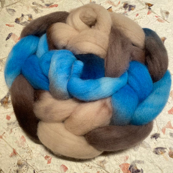 IxCHeL Fibre & Yarns Hog Island Tops colourway Blue Footed Boobies