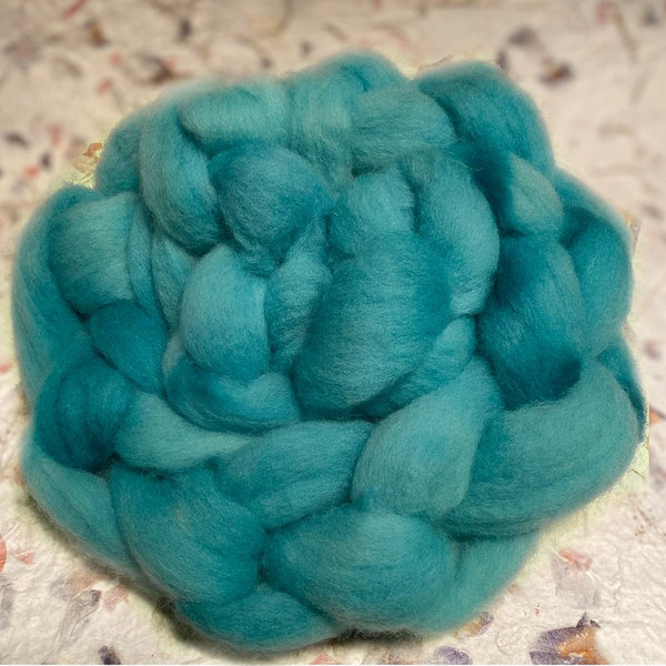 IxCHeL Fibre & Yarns Hog Island Tops colourway Frozen Dyed w/Woad