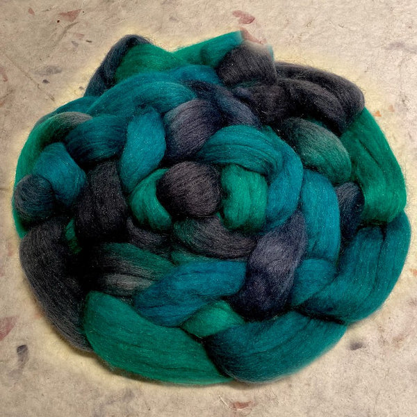 IxCHeL Fibre & Yarns Magic Tops colourway Inkheart