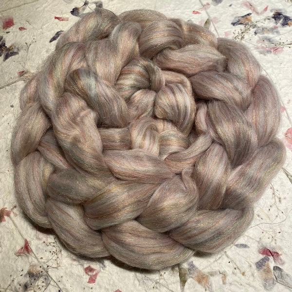 IxCHeL Fibre & Yarns Magic Tops colourway Silver Rainbow