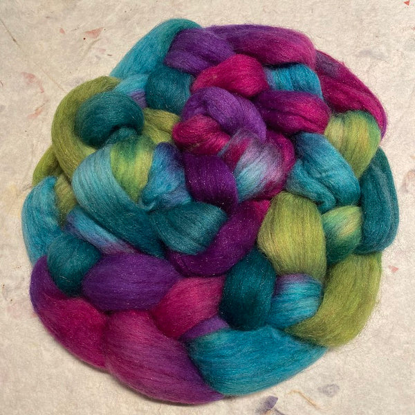 IxCHeL Fibre & Yarns Magic Tops colourway Sourcery