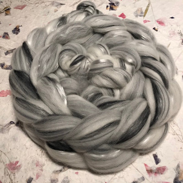 IxCHeL Fibre & Yarns Merino Tencel Silk Tops colourway Natural