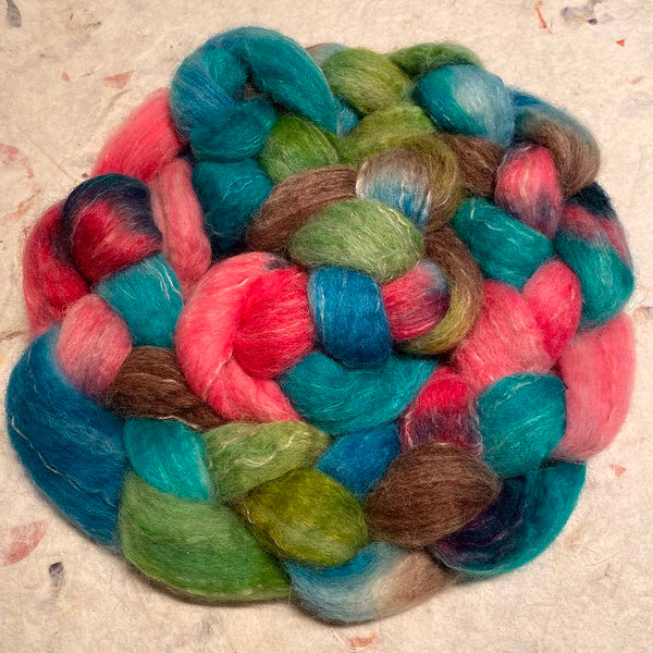IxCHeL Fibre & Yarns North Ronaldsay Blend Tops colourway Baby Lochness