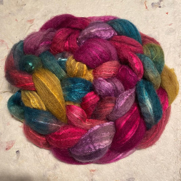 IxCHeL Fibre & Yarns Ouessant BFL Silk Tops colourway Just Ken