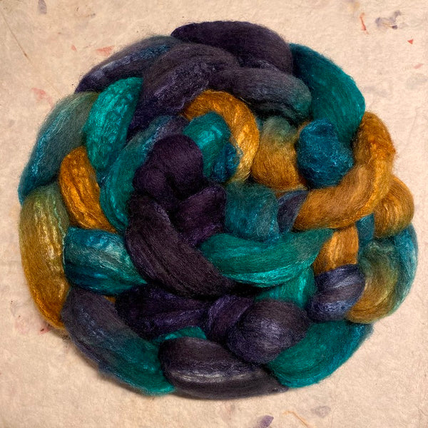 IxCHeL Fibre & Yarns Ouessant BFL Silk Tops colourway Kingfisher Blues