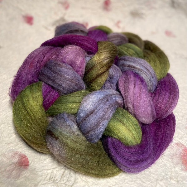 IxCHeL Fibre & Yarns Outlander Tops colourway Cornflower Queen