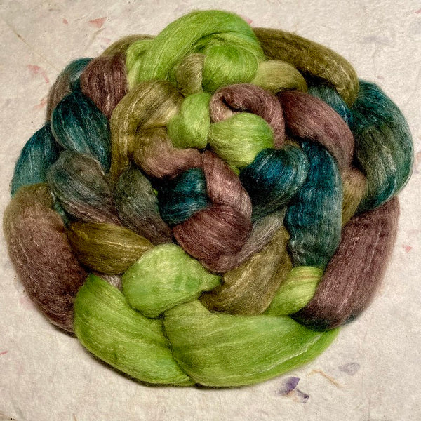 IxCHeL Fibre & Yarns Pearl Bunny Tops colourway Green Fairy