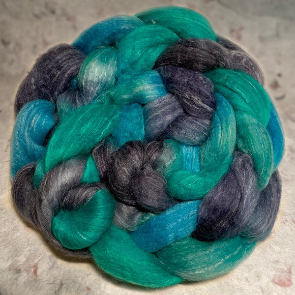 IxCHeL Fibre & Yarns Pearl Bunny Tops colourway Inkheart