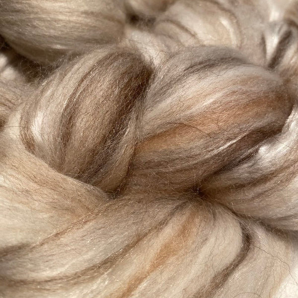 IxCHeL Fibre & Yarns Precious Tops colourway Natural Super Close Up