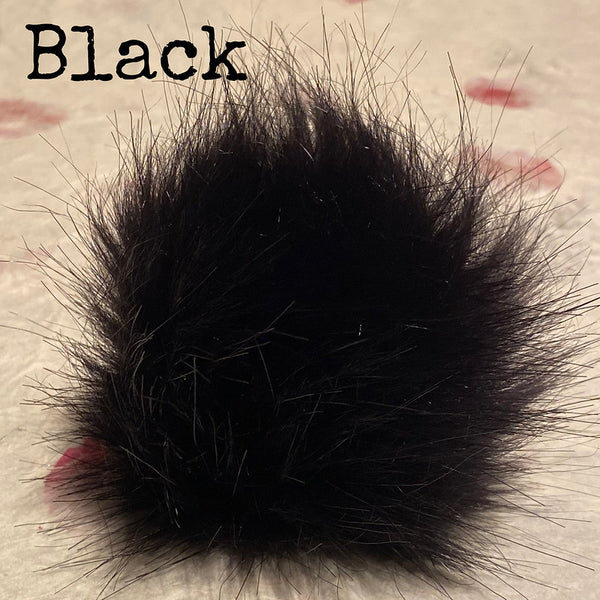 IxCHeL Fibre & Yarns Bunny Butt Pom Poms colourway Black