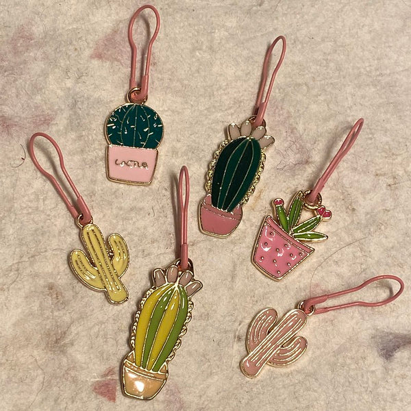 IxCHeL Fibre & Yarns Cactus Pink Set of 6 Stitch Markers