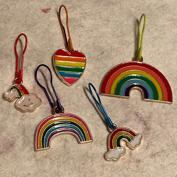 IxCHeL Fibre & Yarns Set of 5 Stitch Marker Rainbows