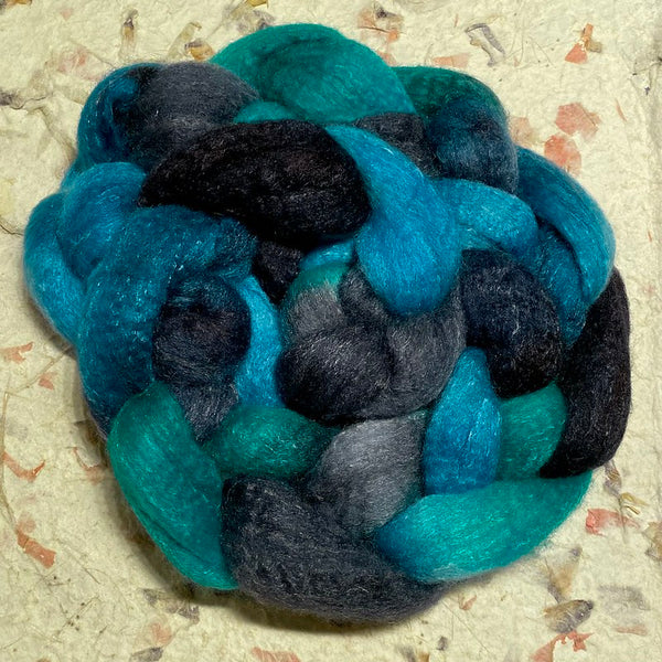 IxCHeL Fibre & Yarns Babydoll Southdown Blend Tops colourway Inkheart