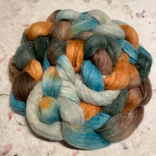 IxCHeL Fibre & Yarns Happy Bunny Tops colourway Ankh-Morpork