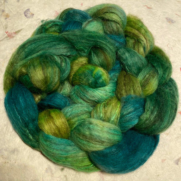 IxCHeL Fibre & Yarns Vampire Deer Tops colourway Forest Nymph