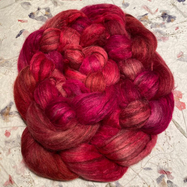 IxCHeL Fibre & Yarns Vampire Deer Tops colourway Vampire Kiss
