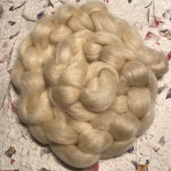 IxCHeL Fibre & Yarns Wensleydale Tops colourway Natural