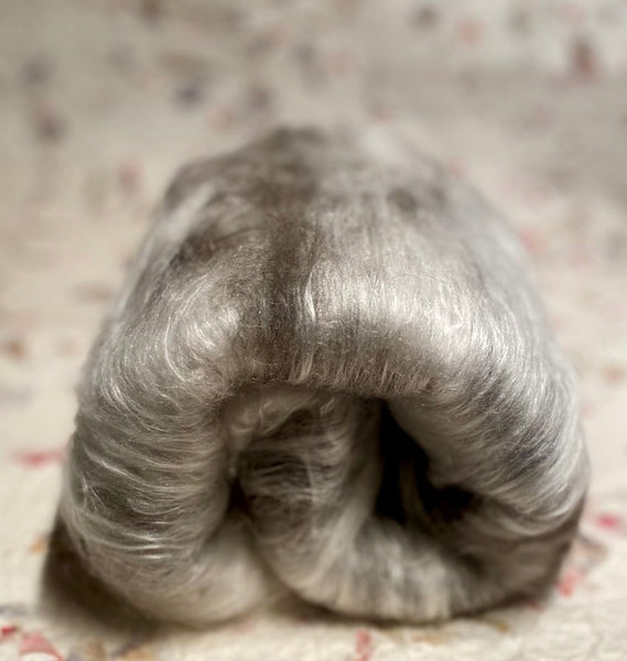 IxCHeL Fibres and Yarn Wallaby Cashmere Merino Silk Spinning Batts
