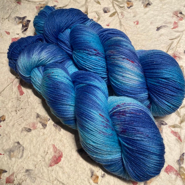 IxCHeL Fibre & Yarns Silver Star 4ply Sock Yarn colourway Lagoon Splash