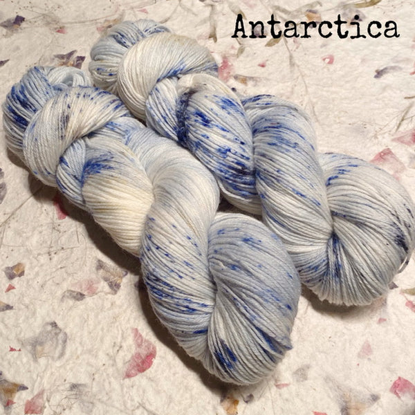 IxCHeL Fibre And Yarns 4ply Sock Yarn colourway Antarctica