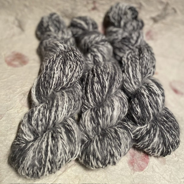 IxCHeL Fibre And Yarns Angora Guanaco Alpaca Hand-spun Yarn colourway Shadow
