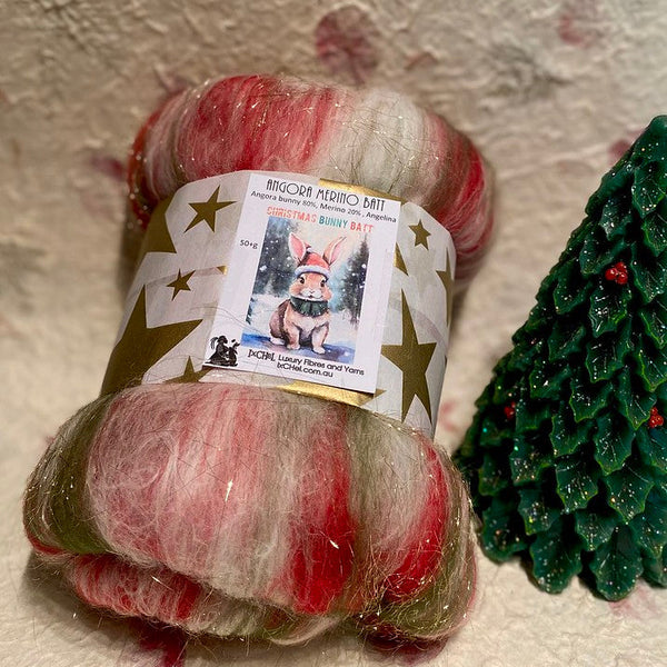 IxCHeL Fibre And Yarns Angora Merino Batts colourway Christmas Bunny 