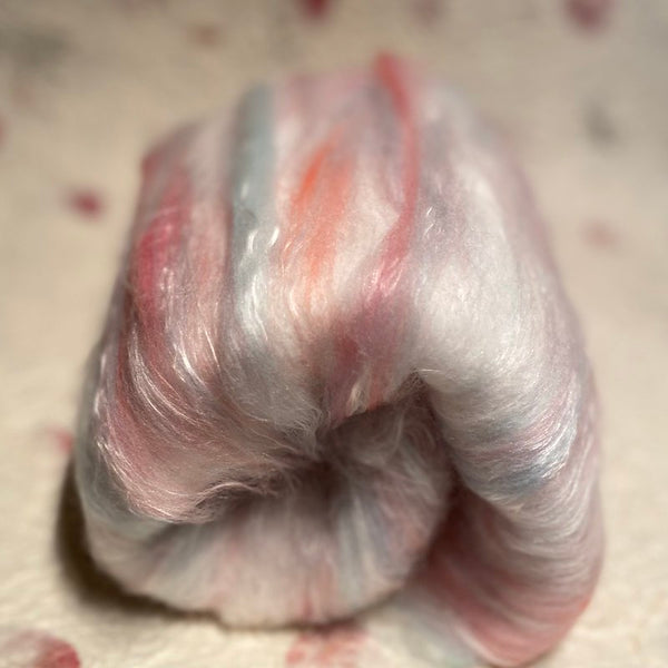 IxCHeL Fibre And Yarns Angora Silk Cashmere Batts colourway Ice Queen