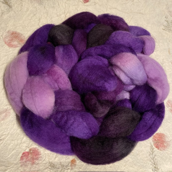 IxCHeL Fibre & Yarns BFL Cashmere Top colourway Hocus Pocus