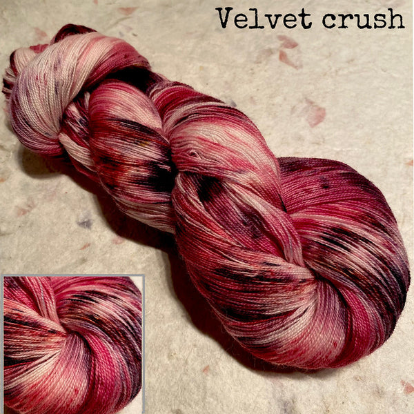 IxCHeL Fibre & Yarns Cashmerino Lace Yarn colourway Velvet Crush
