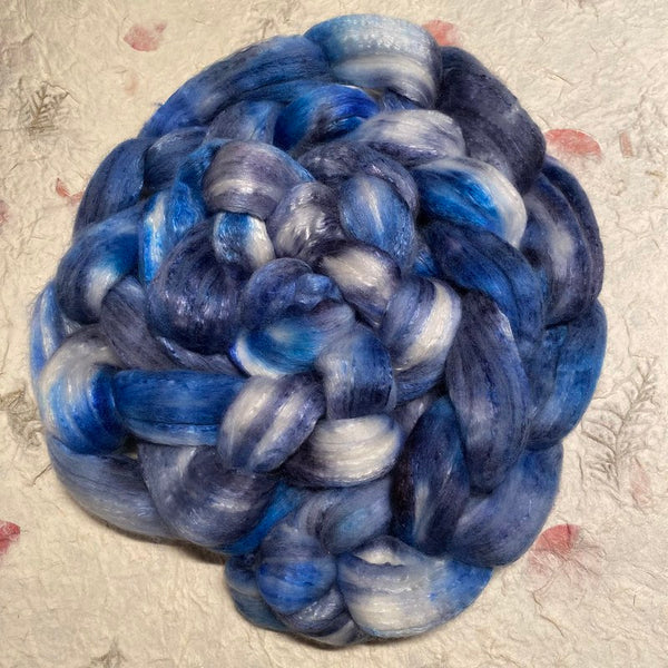 IxCHeL Fibre & Yarns Cashmerino Silk Top colourway Ocean Bubbles