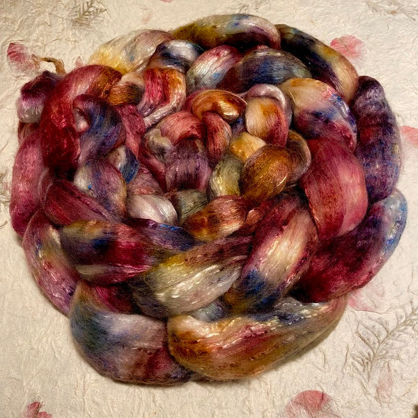 IxCHeL Fibre & Yarns Cashmerino Silk Top colourway Shadow Of Mordor