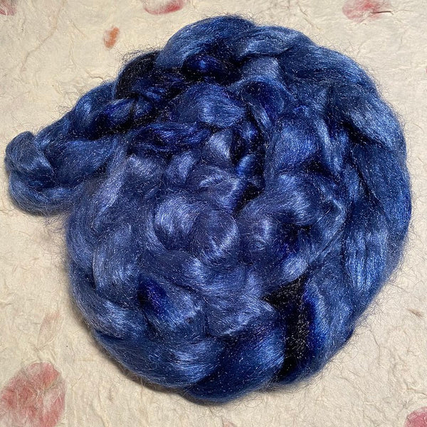 IxCHeL Fibre & Yarns Fire Star Tops colourway Indigo