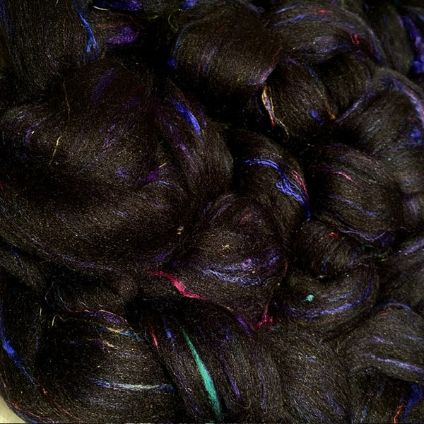 IxCHeL Fibre & Yarns Galaxy Bunny Tops colourway Aquarius close up