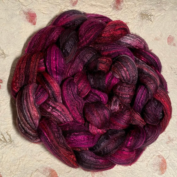 IxCHeL Fibre & Yarns Gothic Tops colourway The Audacity