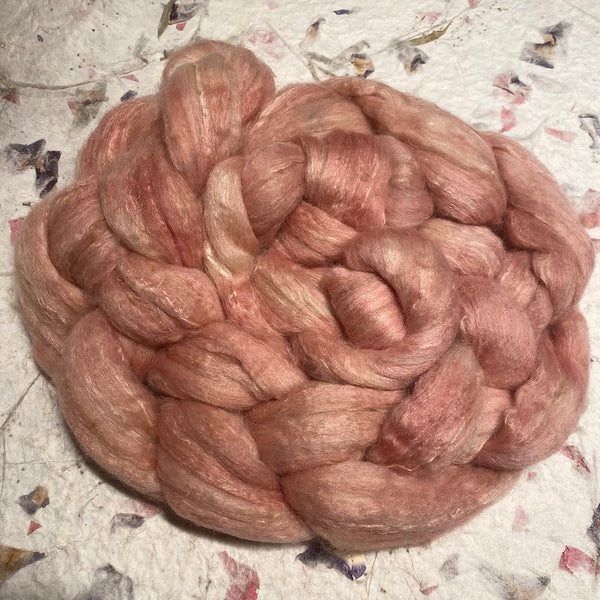 IxCHeL Fibre & Yarns Guanaco Blend Tops colourway Rose dyed with Madder