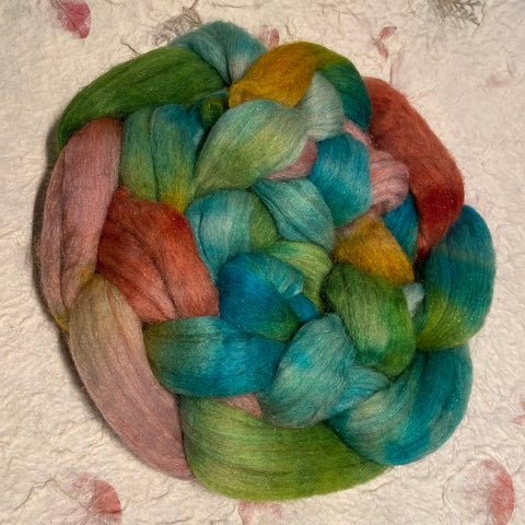 IxCHeL Fibre & Yarns Magic Tops colourway Ooey Gooey