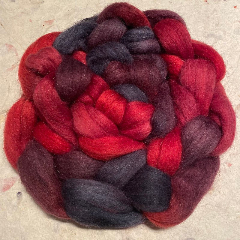 IxCHeL Fibre & Yarns Magic Tops colourway Vampire Kiss