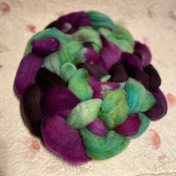 IxCHeL Fibre & Yarns Mithril Merino Tops colourway Danse Macabre