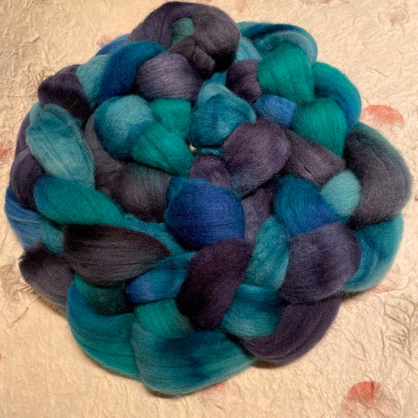 IxCHeL Fibre & Yarns Mithril Merino Tops colourway Inkheart