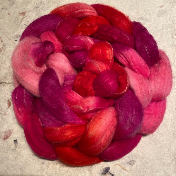 IxCHeL Fibre & Yarns North Ronaldsay Blend Tops colourway My Valentine