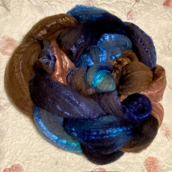 IxCHeL Fibre And Yarns Ouessant BFL Silk Tops colourway Calypso